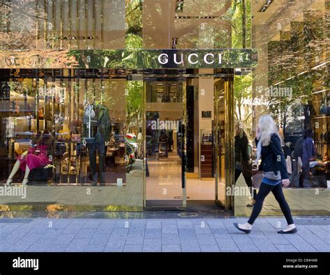 openingstijden gucci dusseldorf|Düsseldorf Konigsallee .